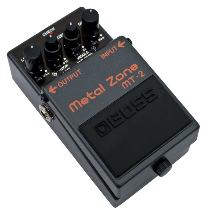 boss mt2 metal zone distortion pedal