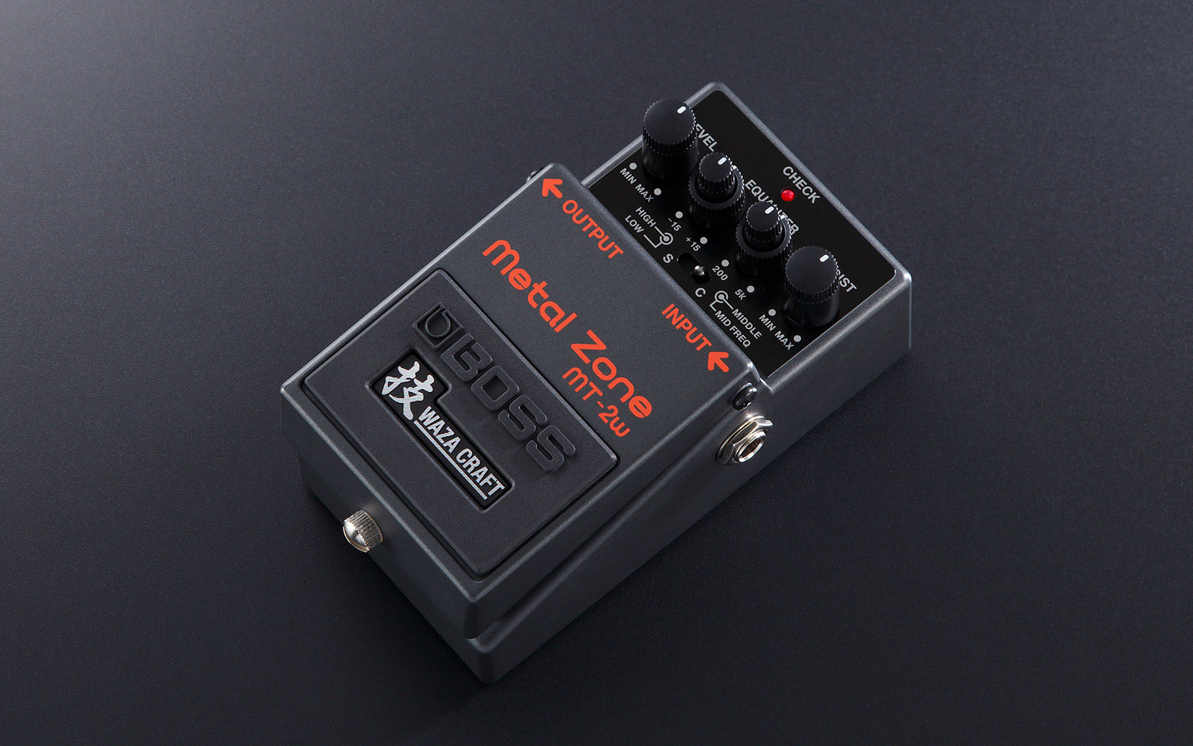 boss mt2 metal zone distortion pedal